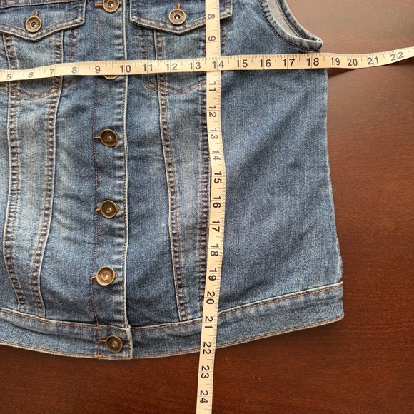 Ruff Hewn Blue Denim Vest with White Floral Accents - Picture 7 of 10